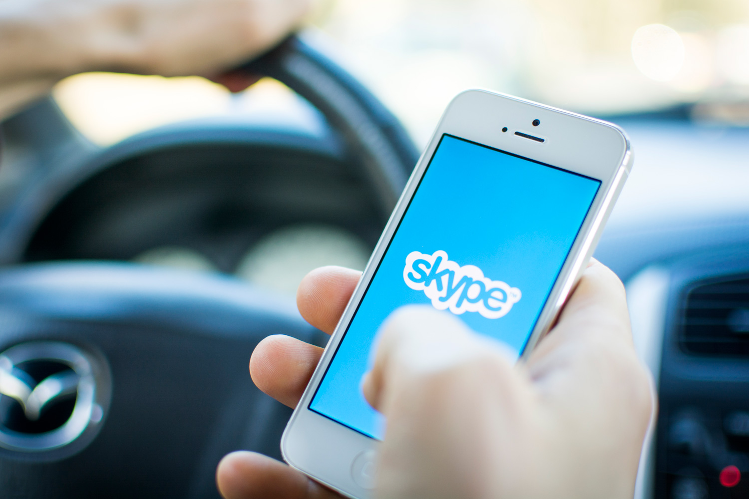 Skype tiende una mano a las pequeñas empresas